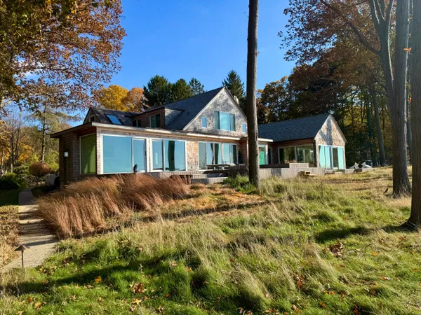 $6,750,000 | 2526 Lakeshore Drive, Fennville, MI 49408