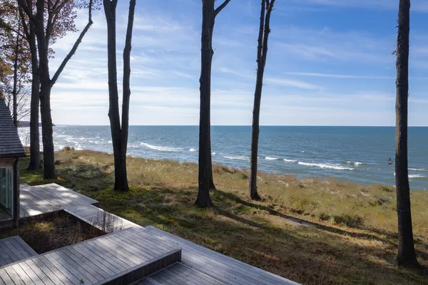 $6,750,000 | 2526 Lakeshore Drive, Fennville, MI 49408