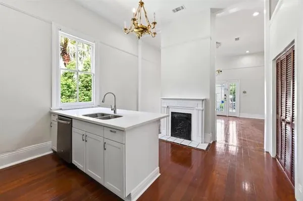 $3,950 | 6326 South Johnson Street, Unit 1, New Orleans, LA 70118