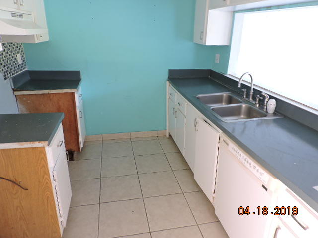 5110 Elmhurst Road, Unit F West Palm Beach, FL 33417 - Photo 3 of 9 DSCN9987