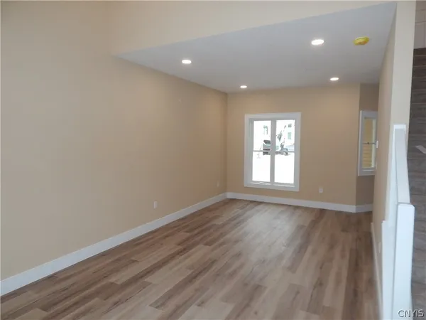 $359,900 | 302 Bunker Hill Way, Syracuse, NY 13207
