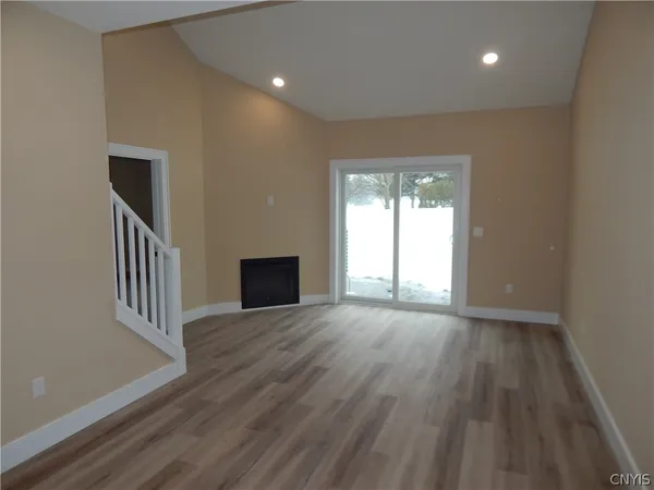 $359,900 | 302 Bunker Hill Way, Syracuse, NY 13207