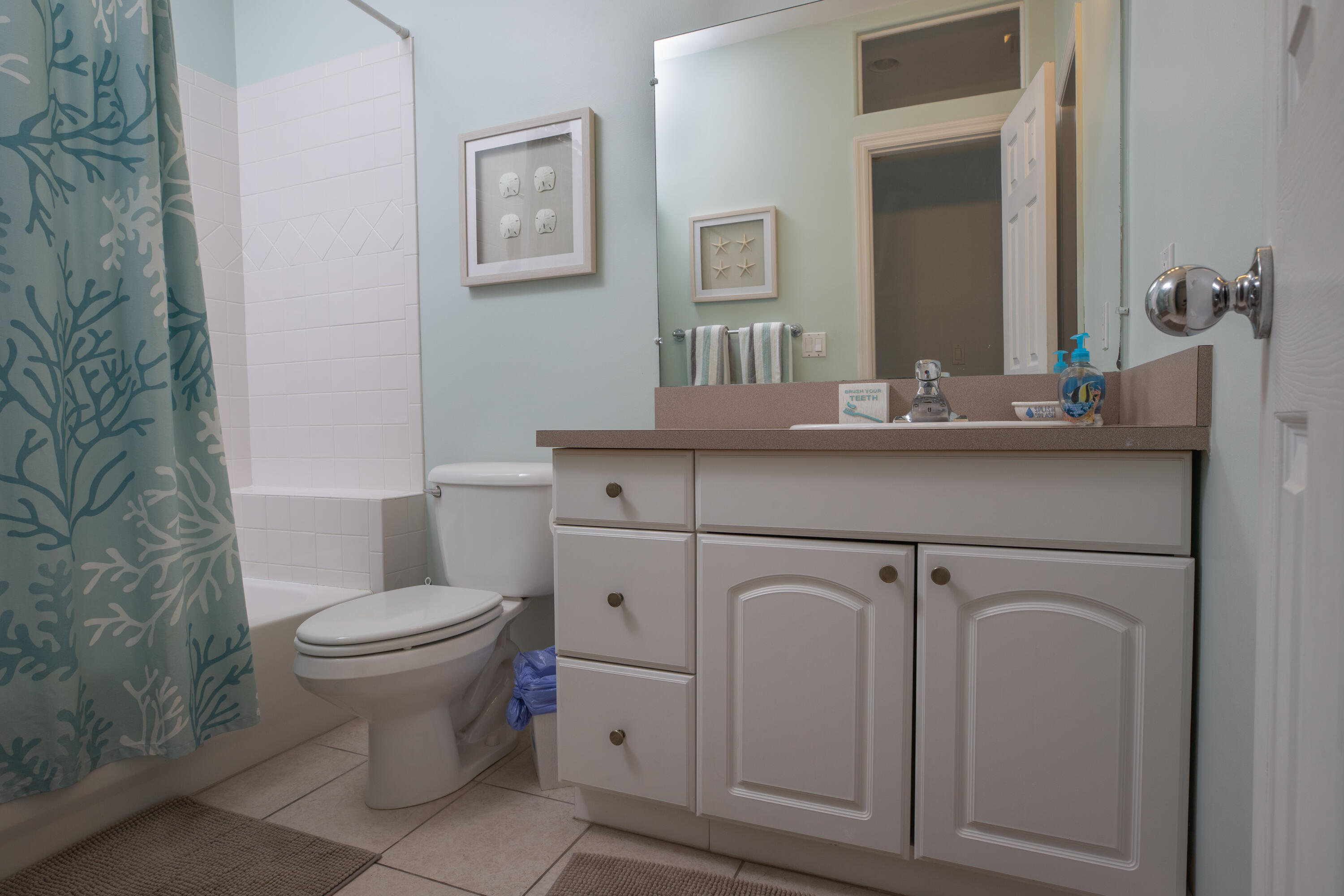 441 3rd Street Key Colony Beach, FL 33051 - Photo 13 of 30 Guest bathroom