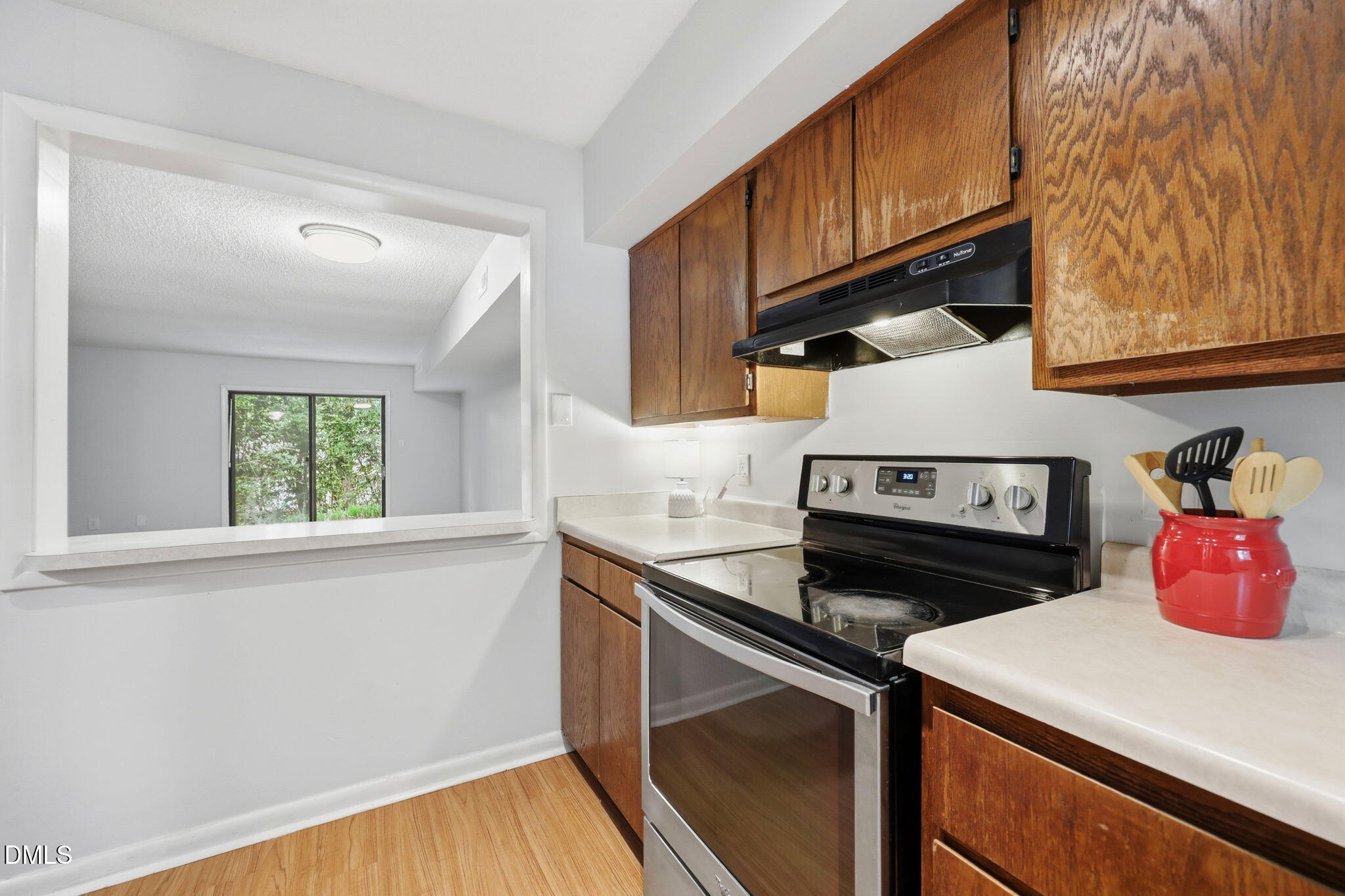 2104 Spring Forest Road Raleigh, NC 27615 - Photo 5 of 30 16-web-or-mls-IMG_3378