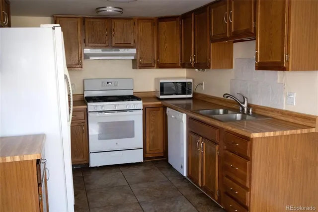 $345,000 | 4939 East 124th Way, Thornton, CO 80241