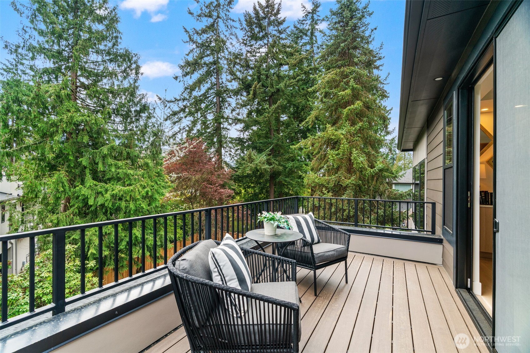 11021 Northeast 14th Street Bellevue, WA 98004 - Photo 16 of 40
