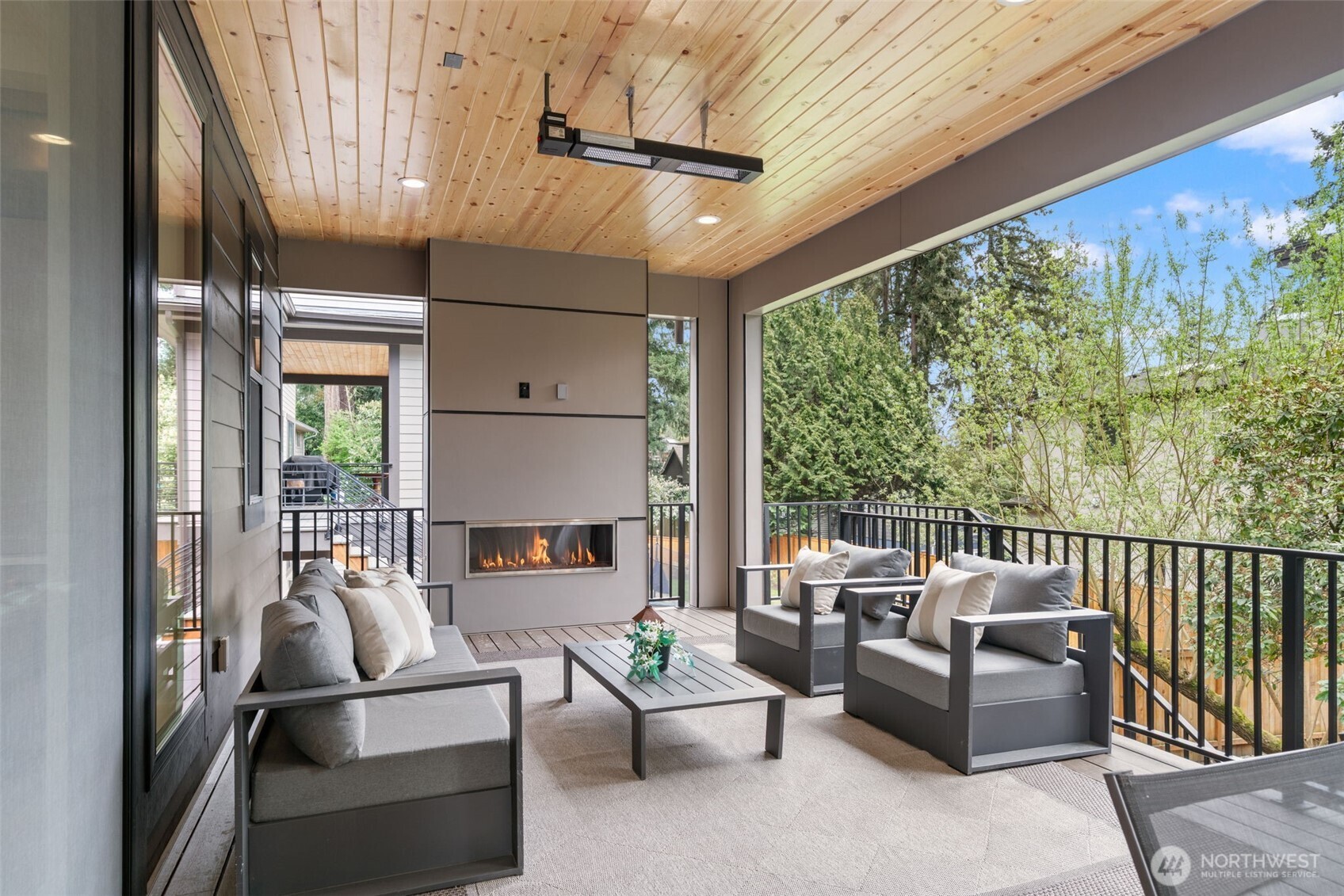 11021 Northeast 14th Street Bellevue, WA 98004 - Photo 29 of 40