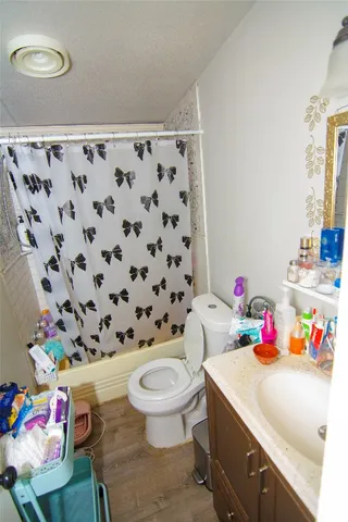 $325,000 | 155 Arbuckle Road, Elgin, TX 78621