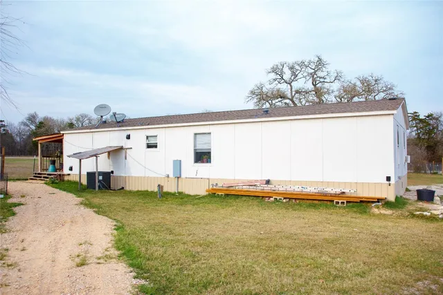 $325,000 | 155 Arbuckle Road, Elgin, TX 78621
