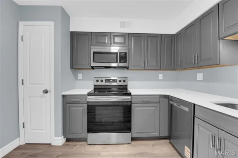 $119,900 | 12842 Portulaca Drive, Unit J, St. Louis, MO 63146