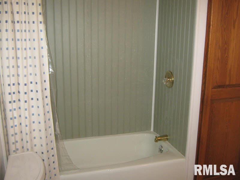 828 Airport Road Mount Vernon, IL 62864 - Photo 14 of 23