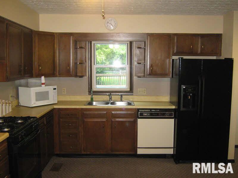 828 Airport Road Mount Vernon, IL 62864 - Photo 17 of 23