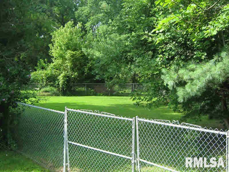 828 Airport Road Mount Vernon, IL 62864 - Photo 10 of 23