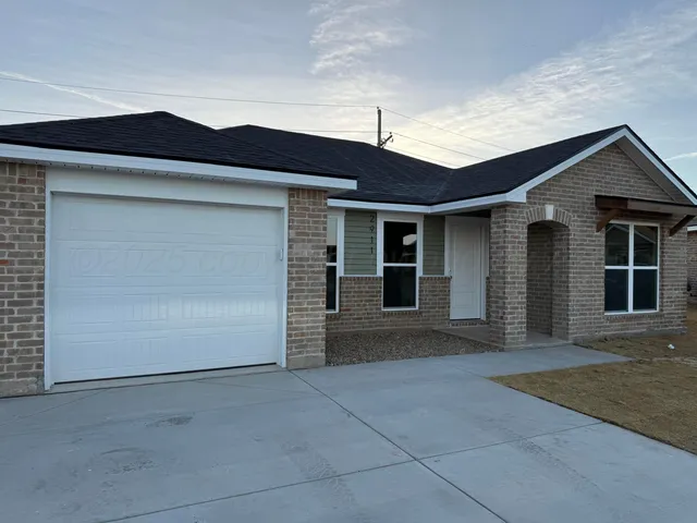 $1,900 | 2911 Ranch House Road, Amarillo, TX 79124