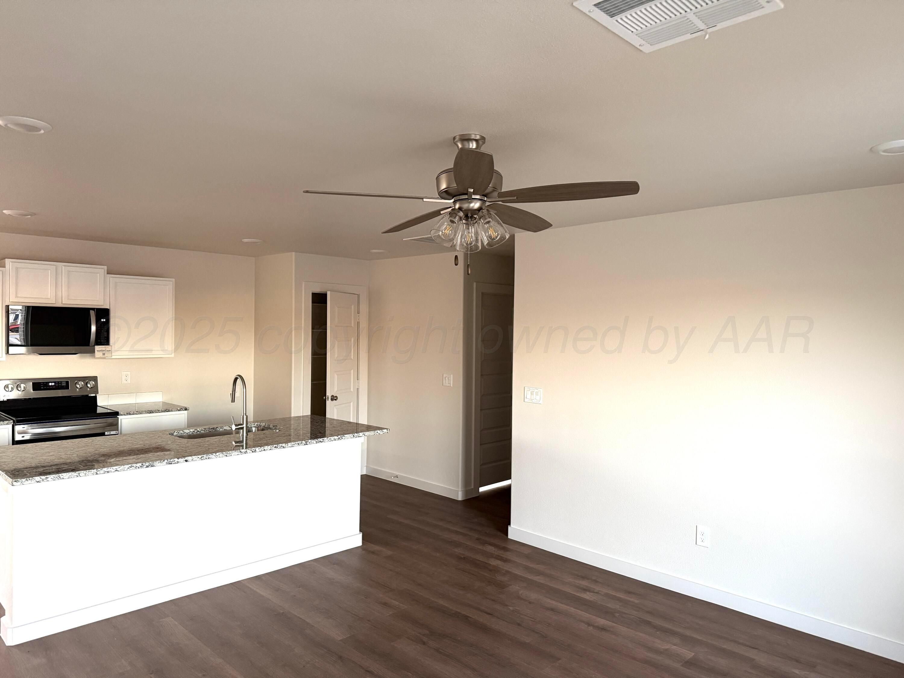 2911 Ranch House Road Amarillo, TX 79124 - Photo 3 of 13 IMG_2130