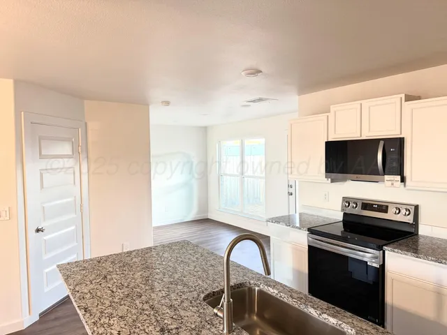 $1,900 | 2911 Ranch House Road, Amarillo, TX 79124