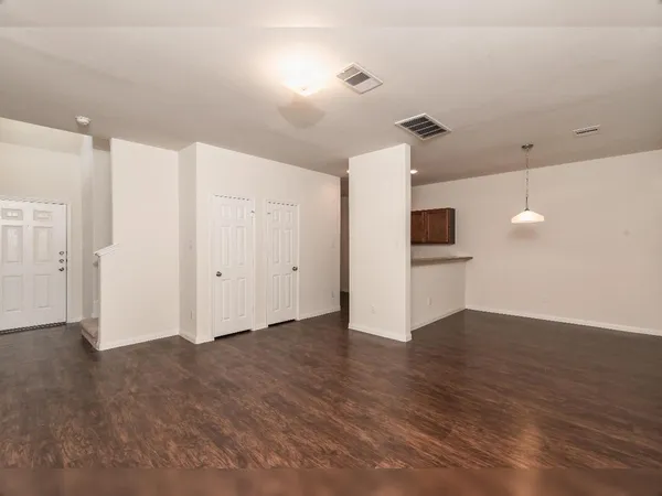 $1,820 | 6003 Santa Cecilia Lane, Houston, TX 77017