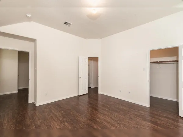 $1,820 | 6003 Santa Cecilia Lane, Houston, TX 77017