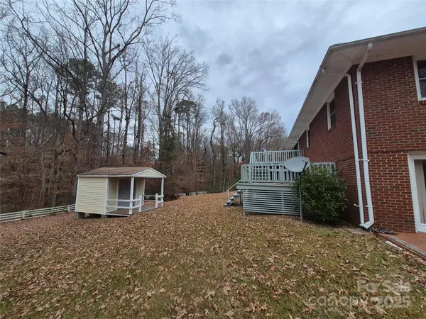 $215,000 | 866 Oak Street, Troy, NC 27371