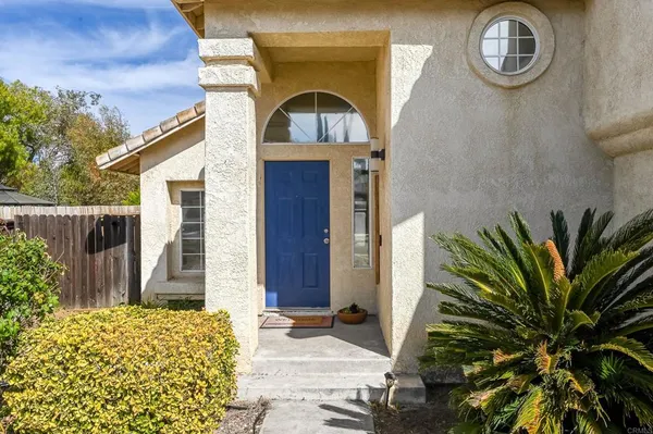 $3,800 | 39082 Vía Las Quintas, Murrieta, CA 92562