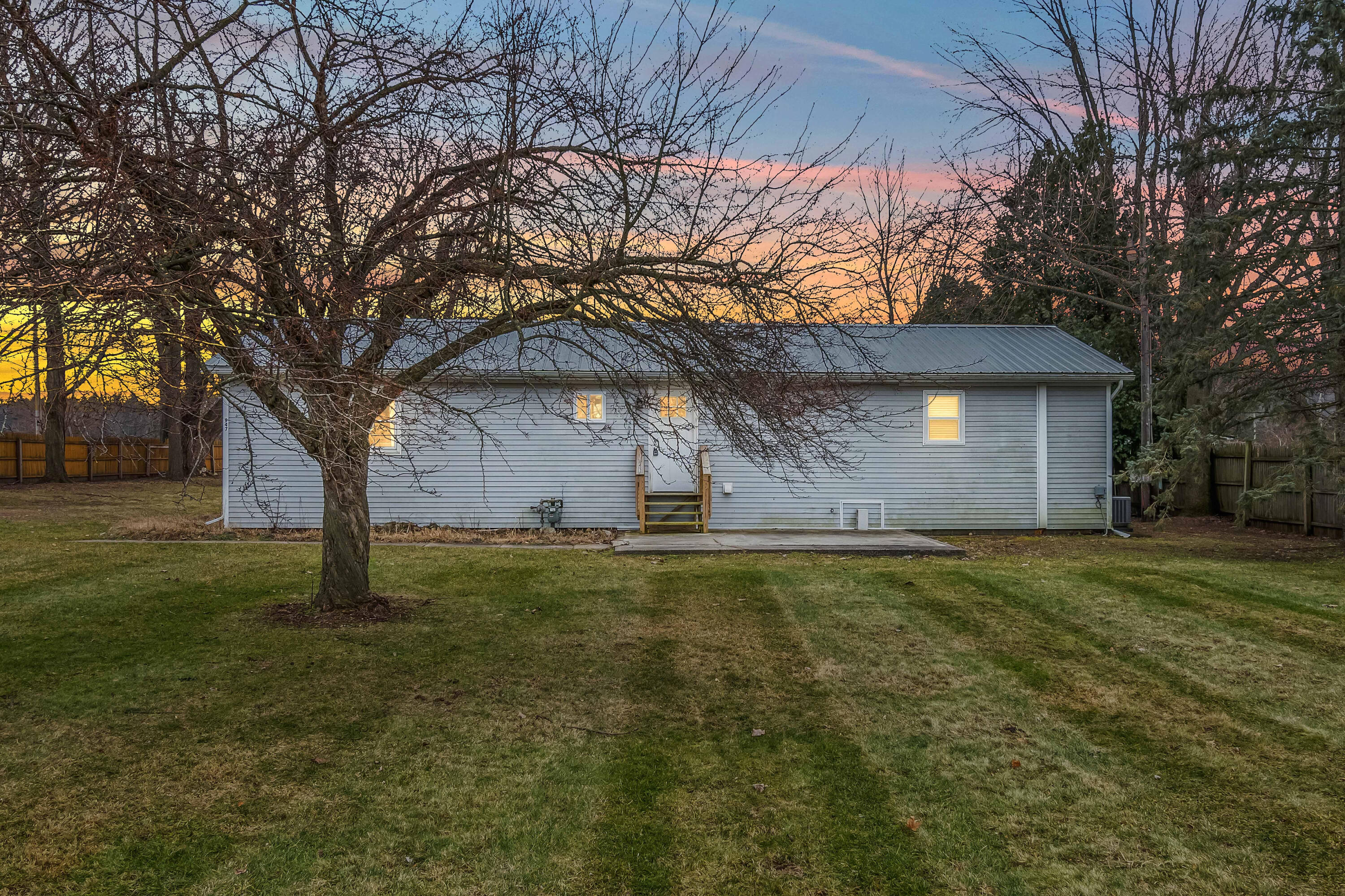 947 Lukesport Road Quincy, MI 49082 - Photo 1 of 36 1