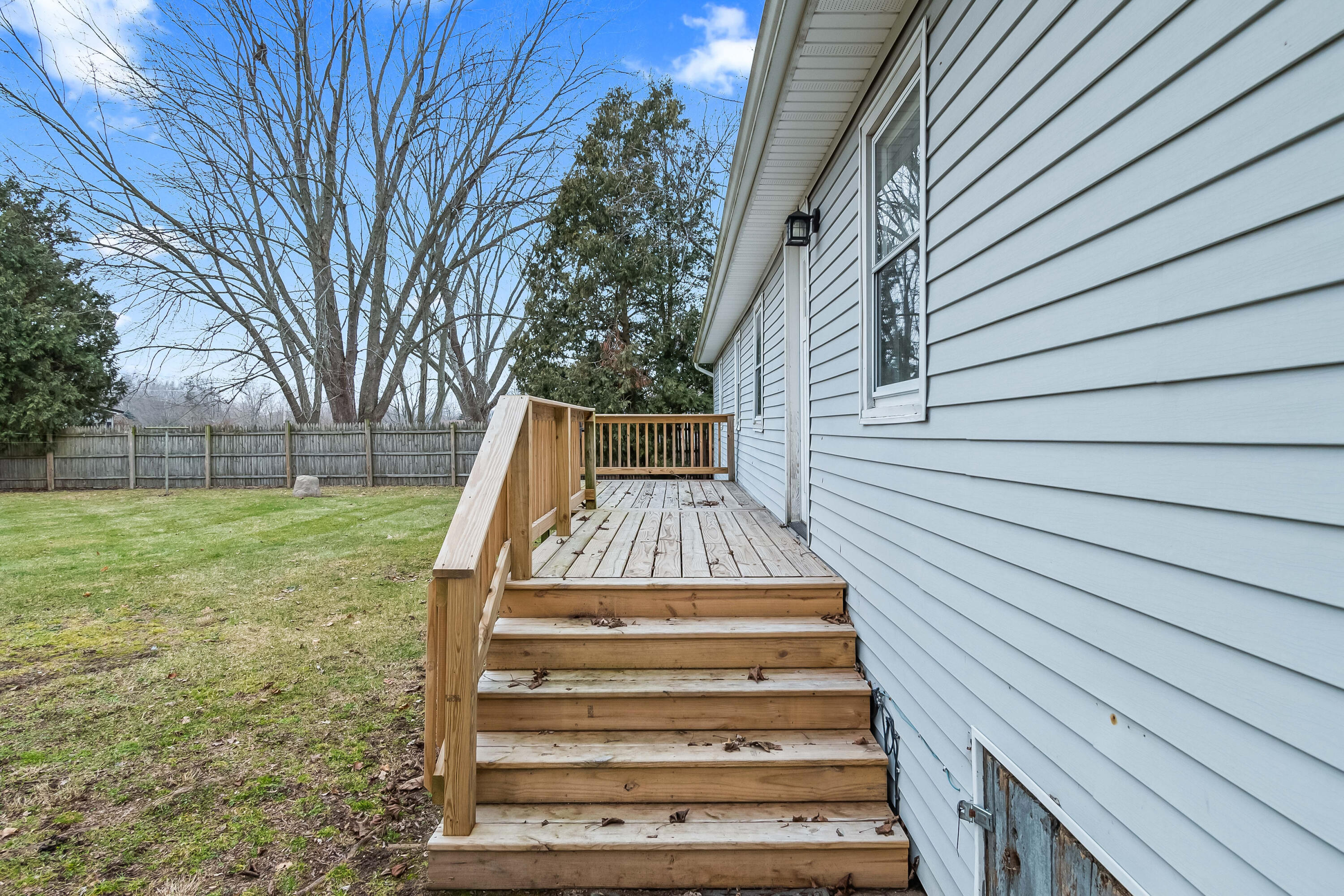 947 Lukesport Road Quincy, MI 49082 - Photo 11 of 36 11