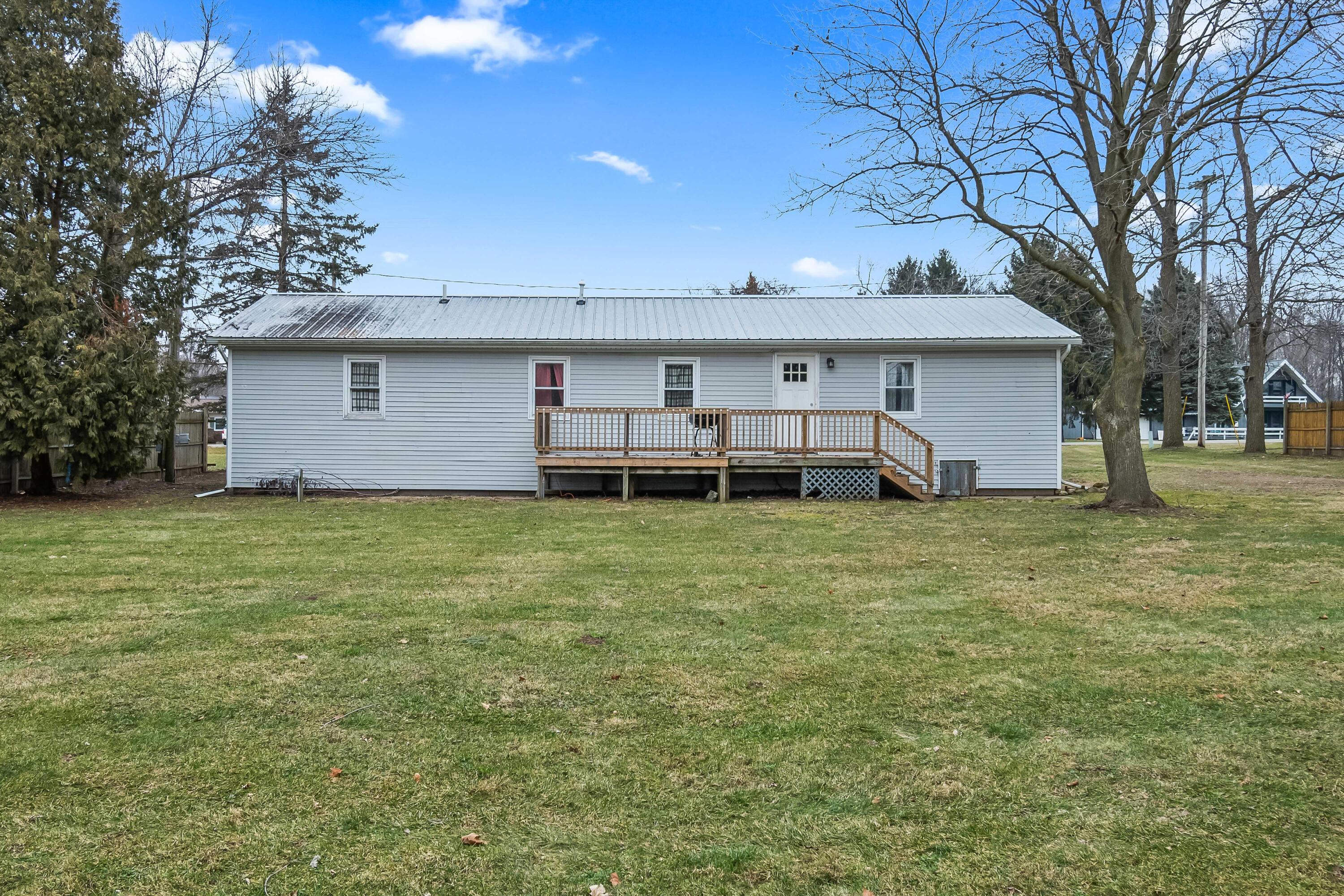 947 Lukesport Road Quincy, MI 49082 - Photo 13 of 36 13