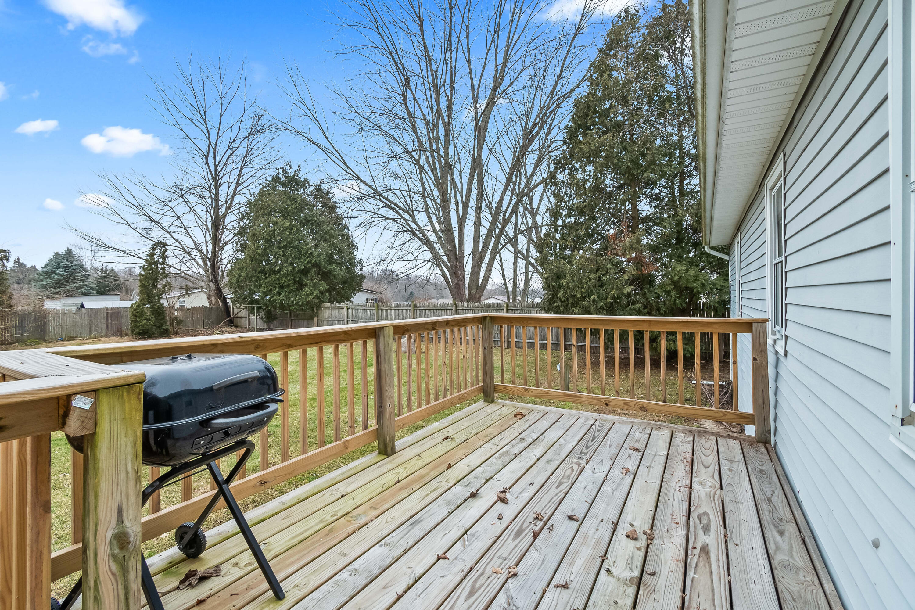 947 Lukesport Road Quincy, MI 49082 - Photo 17 of 36 17