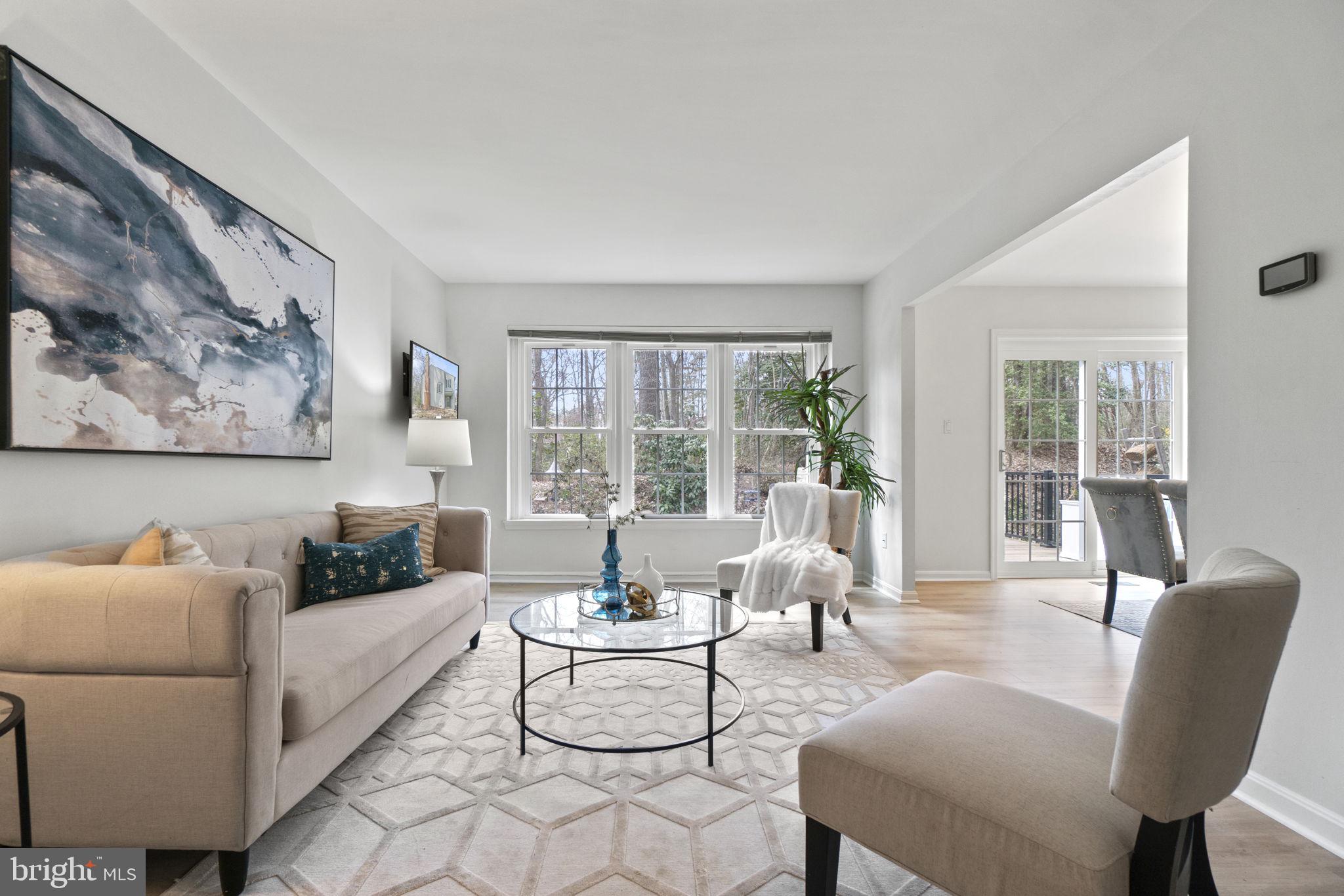 2190 Pond View Court Reston, VA 20191 - Photo 2 of 38 Family Room