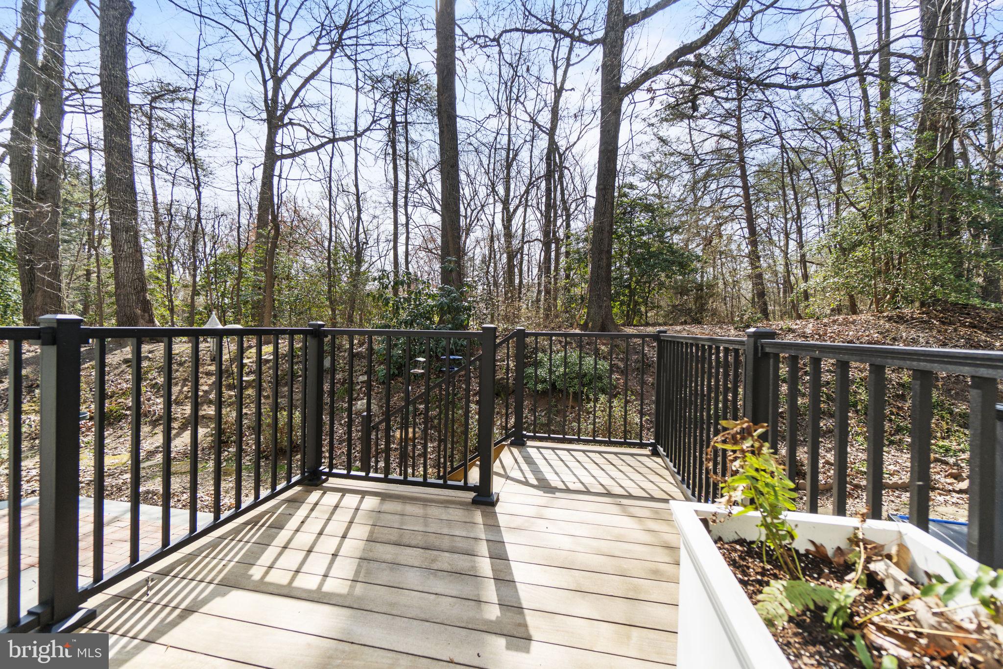 2190 Pond View Court Reston, VA 20191 - Photo 34 of 38 Gallery Image 34