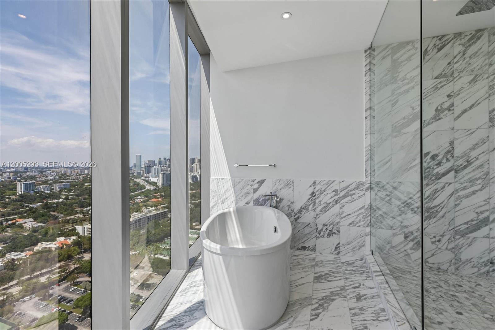 175 Southeast 25th Road, Unit 2803 Miami, FL 33129 - Photo 40 of 56