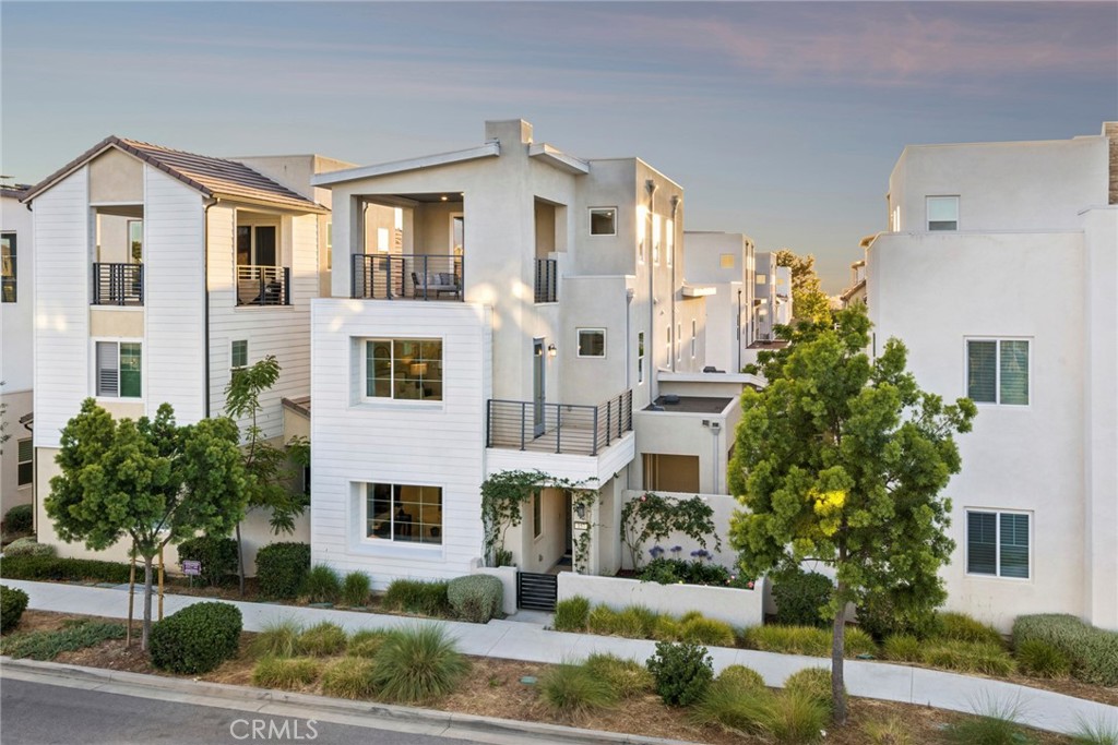 157 Crossover Irvine, CA 92618 - Photo 45 of 72
