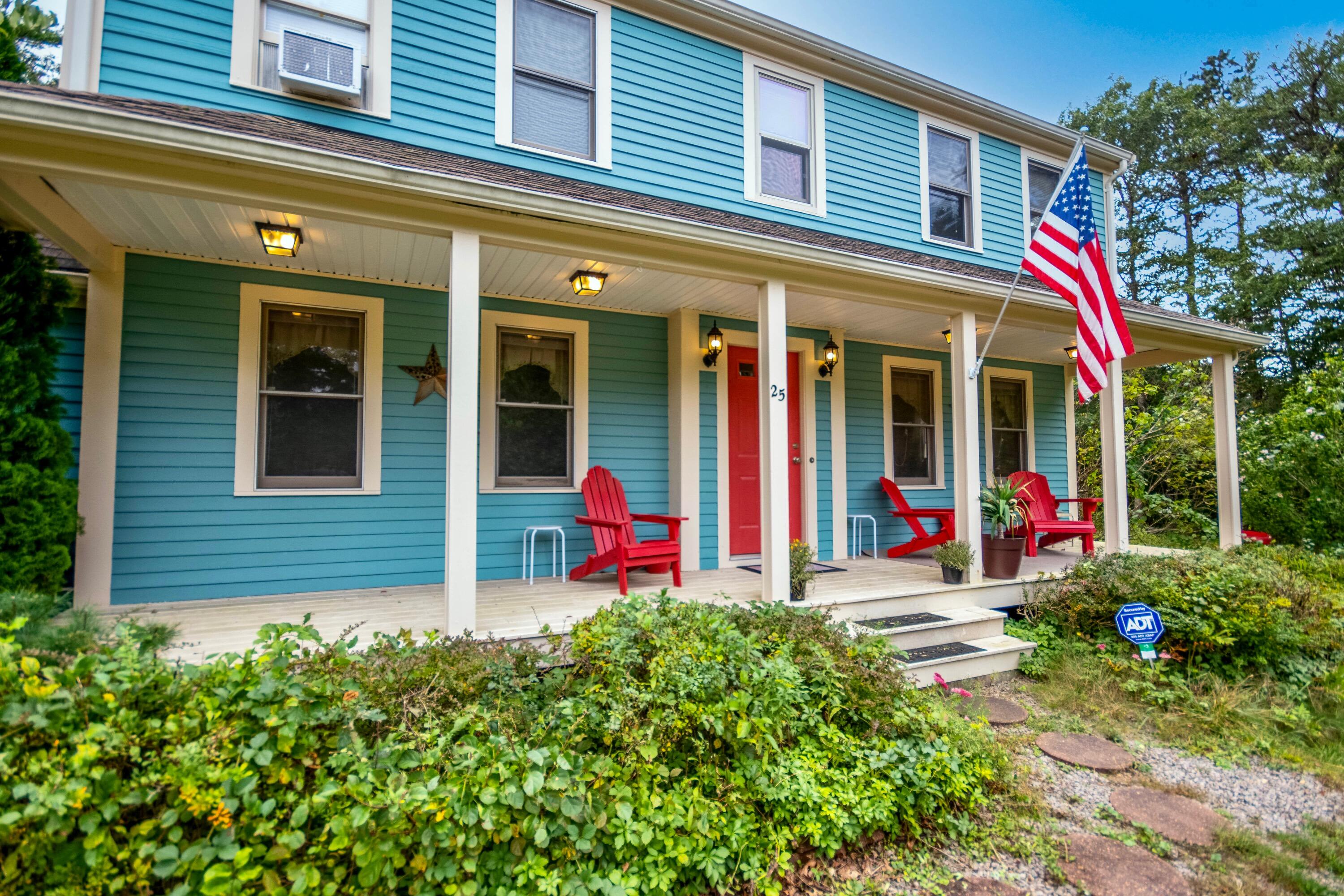 25 Chamber Rock Road Buzzards Bay, MA 02532 - Photo 3 of 28 Welcoming front porch