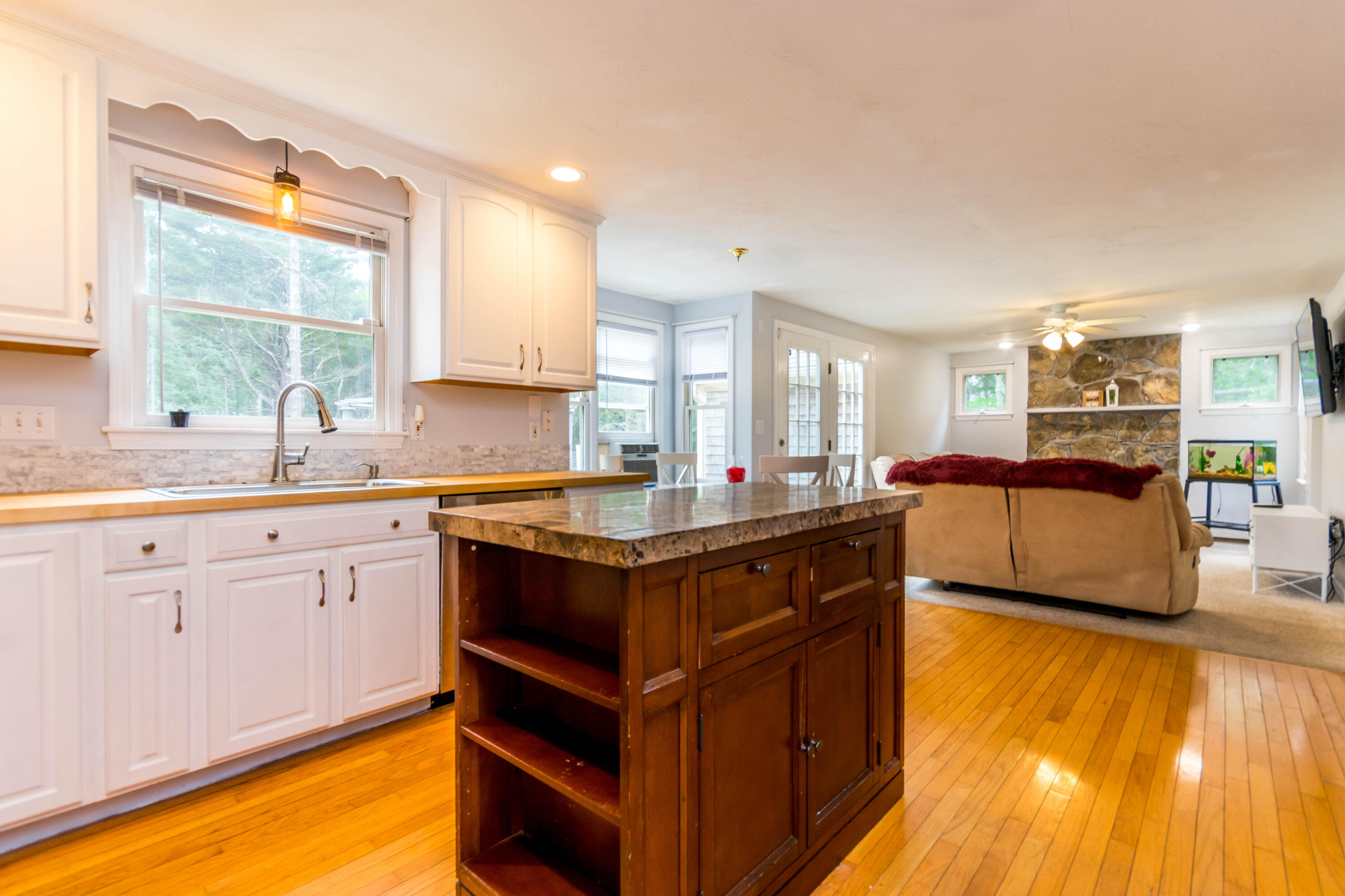 25 Chamber Rock Road Buzzards Bay, MA 02532 - Photo 8 of 28 Kitchen open to living room