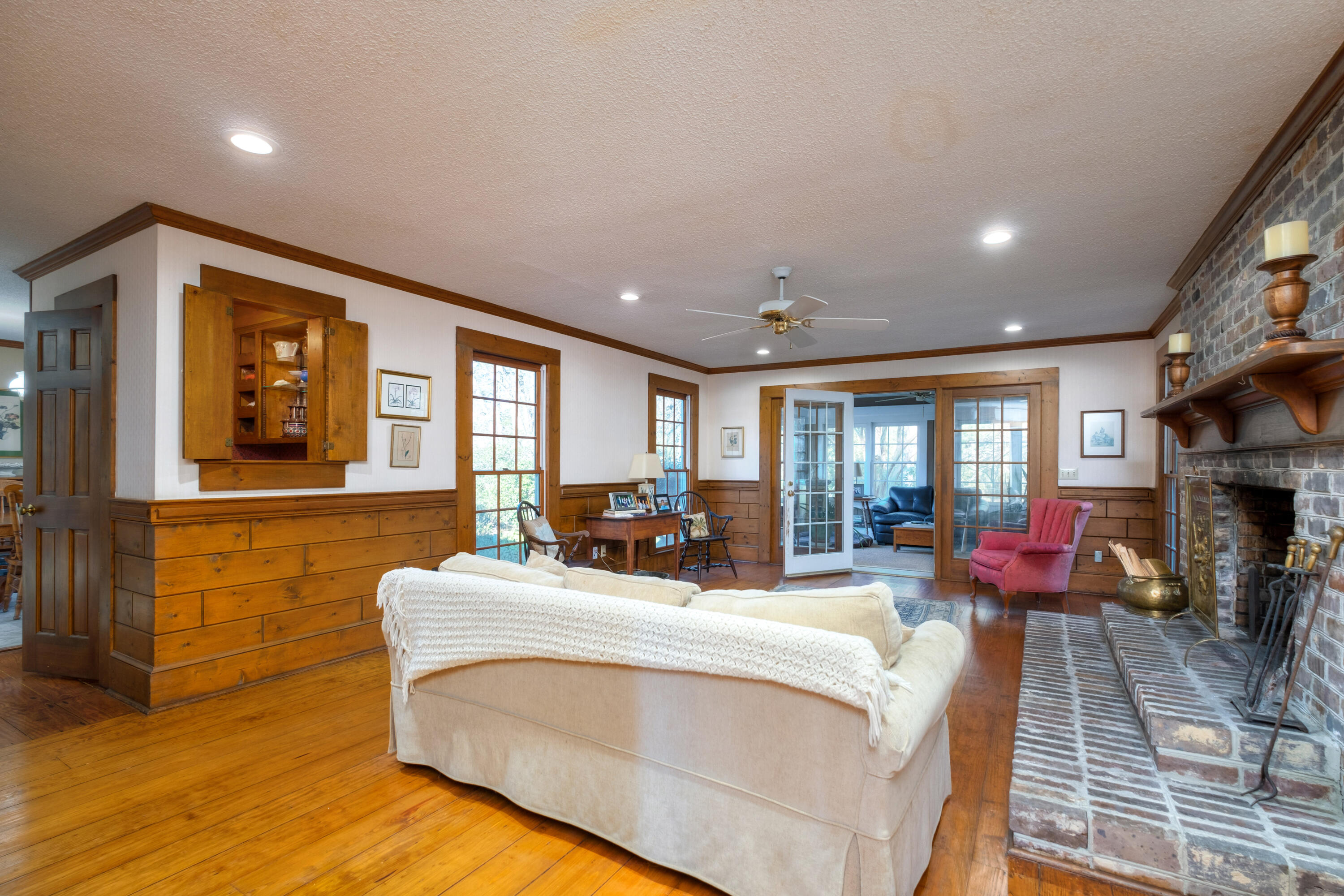 1562 Hickory Ridge Circle Manning, SC 29102 - Photo 12 of 56 25