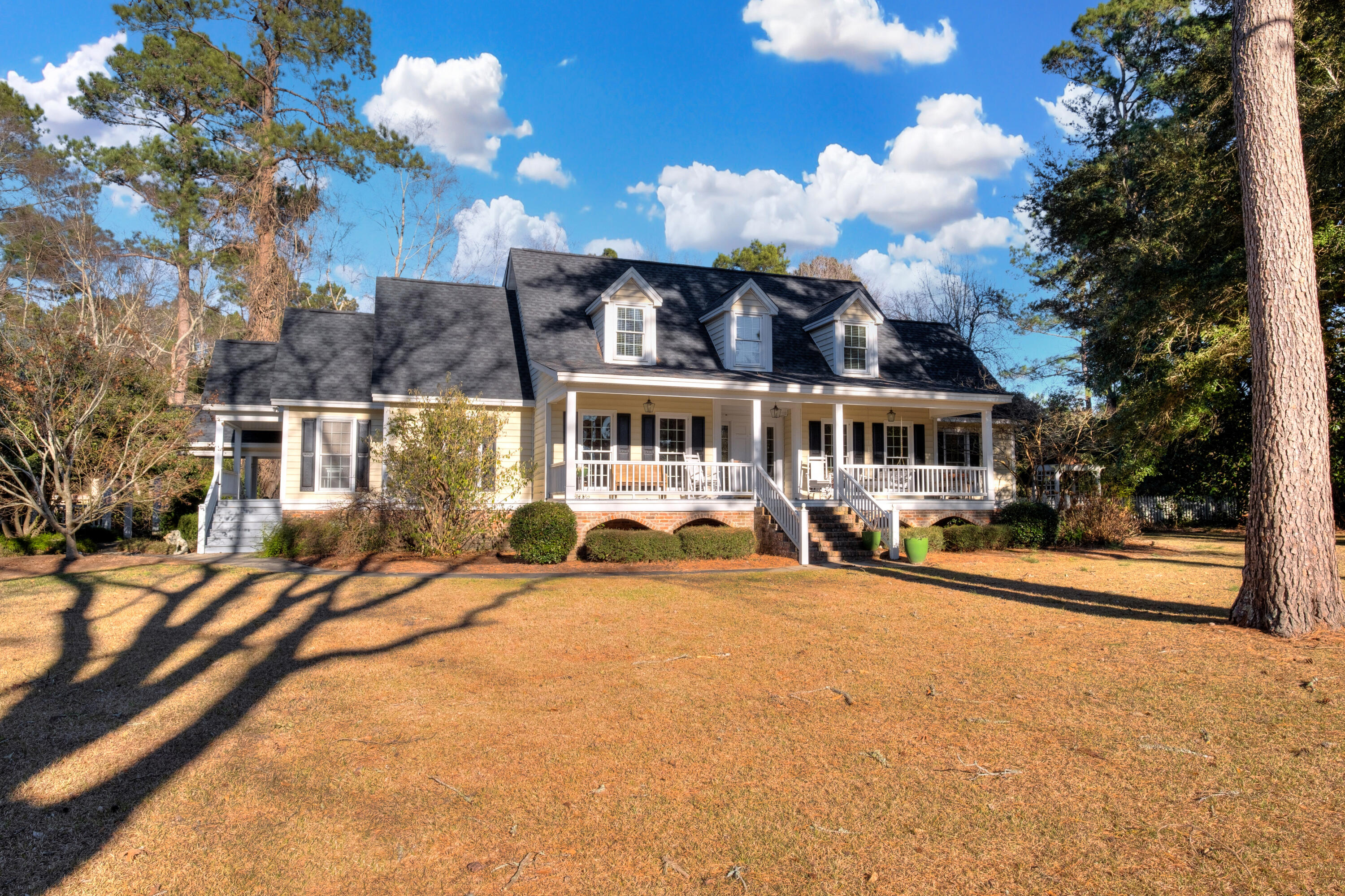 1562 Hickory Ridge Circle Manning, SC 29102 - Photo 3 of 56 01