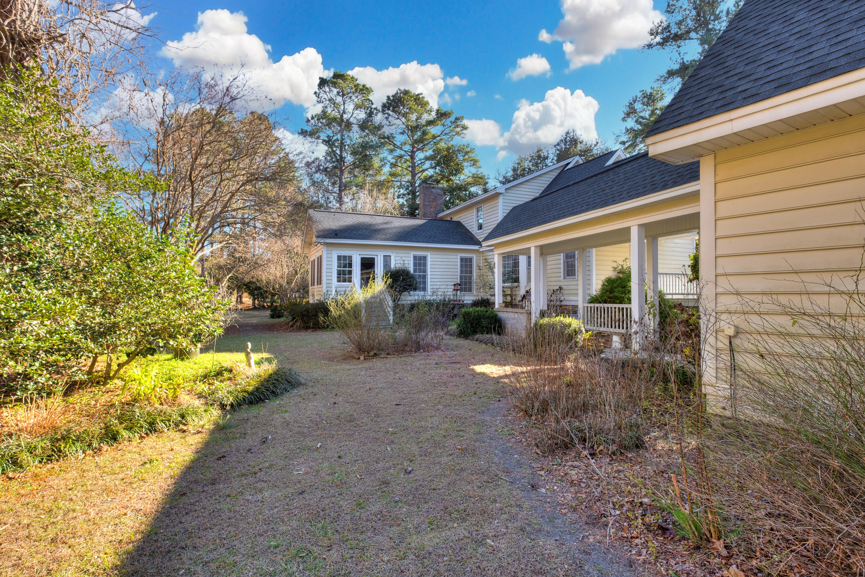 1562 Hickory Ridge Circle Manning, SC 29102 - Photo 45 of 56 09