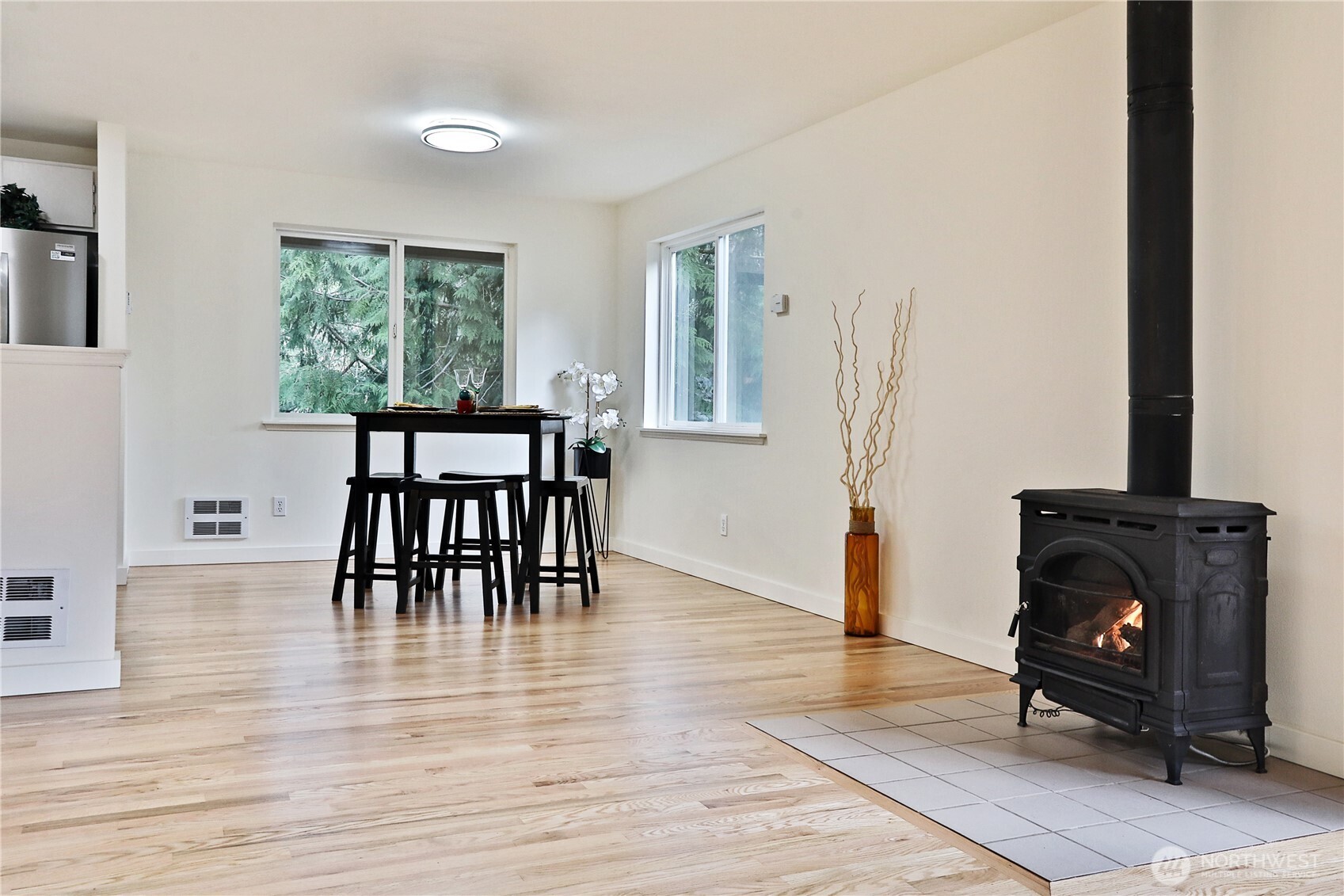 3636 Gamble Street Clinton, WA 98236 - Photo 13 of 40 Gallery Image 13