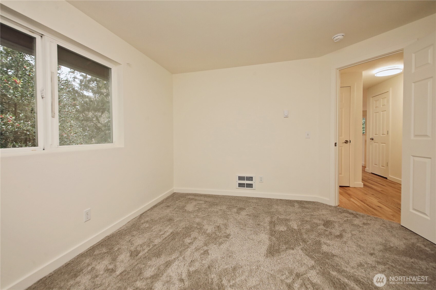 3636 Gamble Street Clinton, WA 98236 - Photo 26 of 40 Gallery Image 26