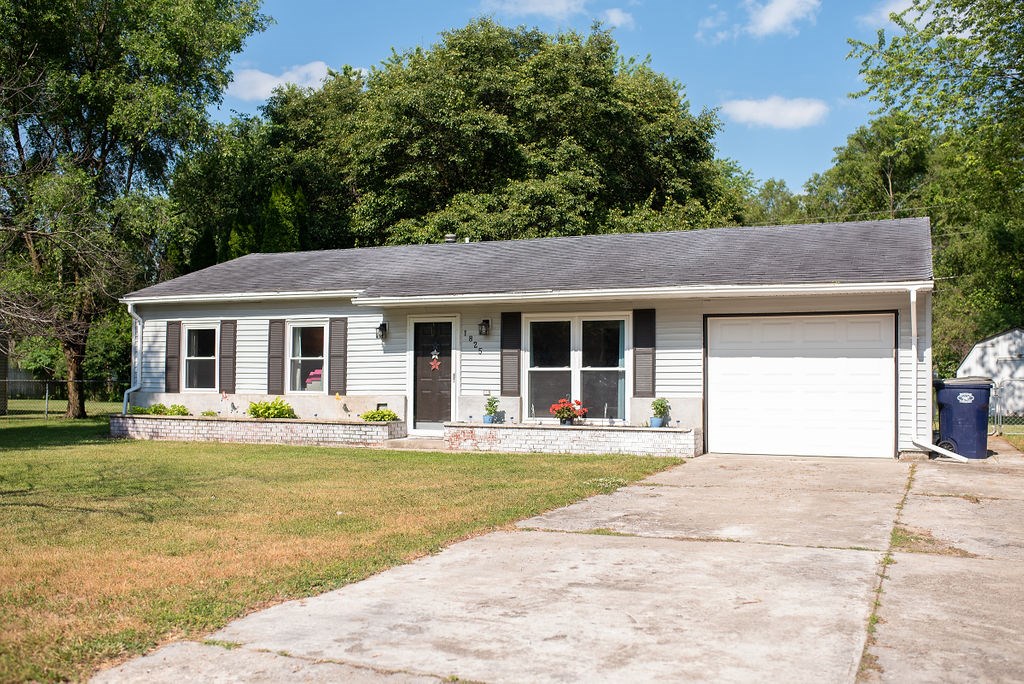1825 Rieder Street Warsaw, IN 46580 - Photo 1 of 21 Gallery Image 1