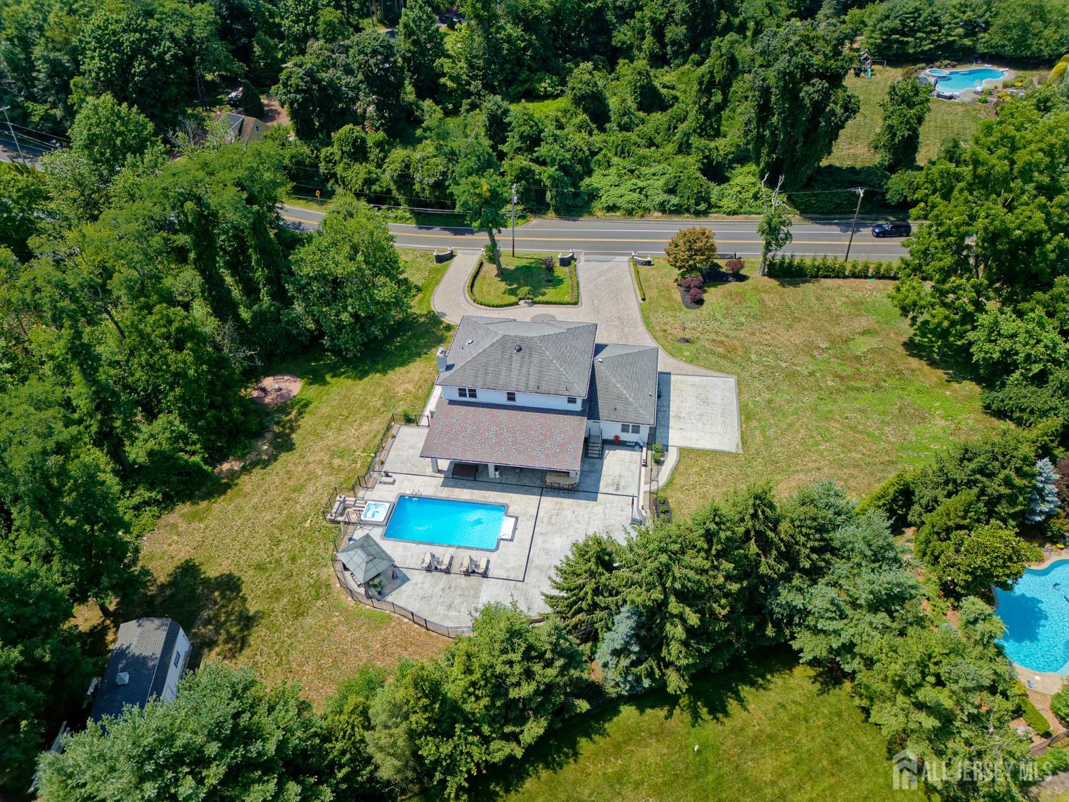55 School Road Marlboro, NJ 07746 - Photo 4 of 65