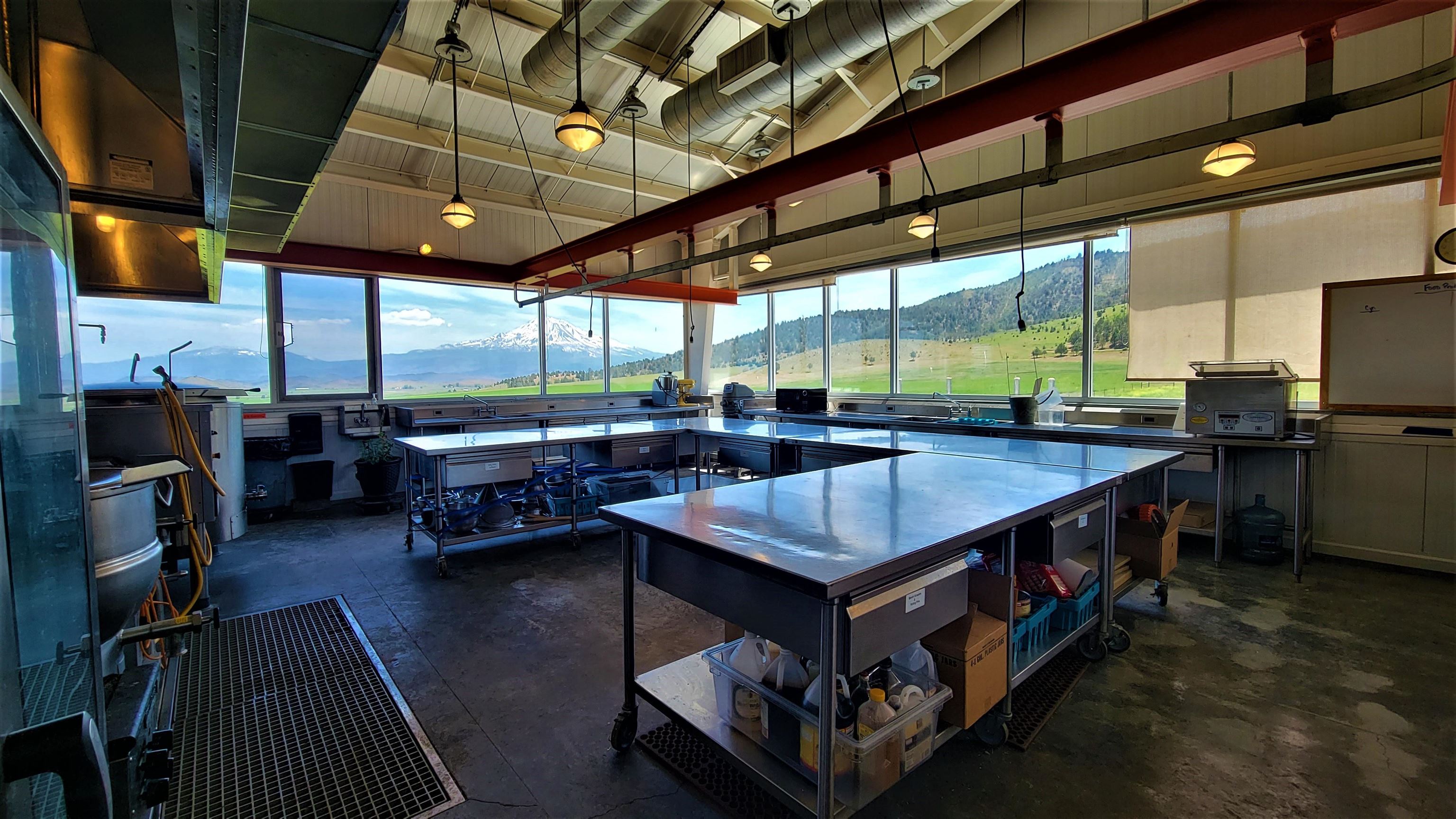 4722 Scarface Road Gazelle, CA 96034 - Photo 8 of 50 Gallery Image 8