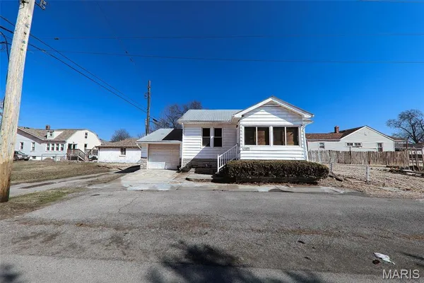 $118,000 | 2801 Ralph Street, Granite City, IL 62040