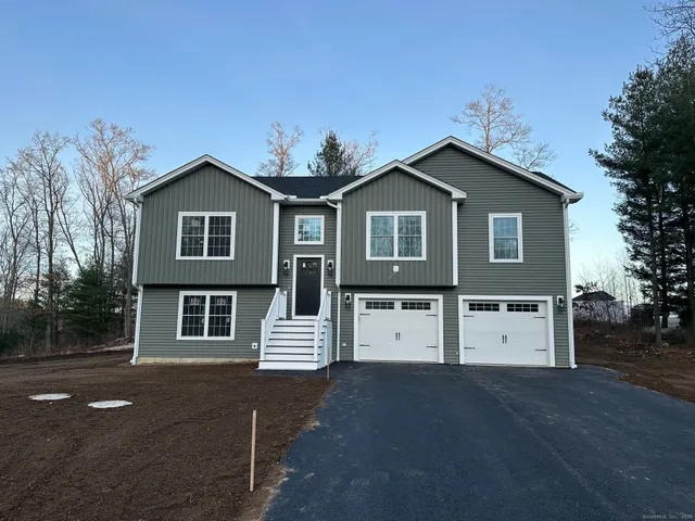 $499,900 | 71 Donovan Drive, Quinebaug, CT 06262