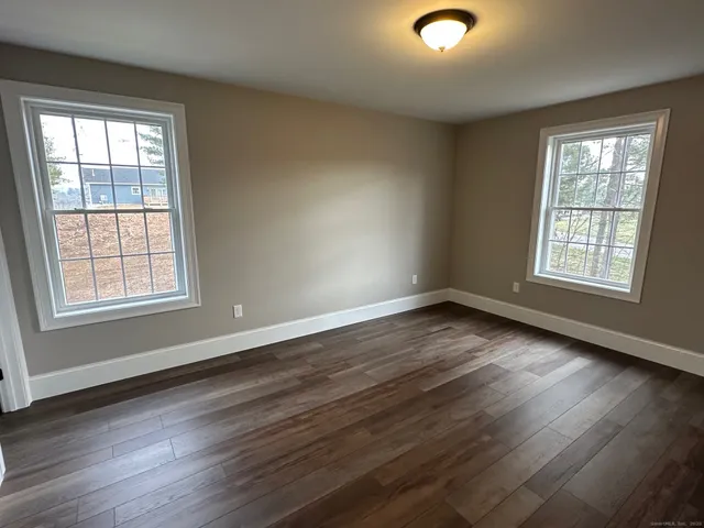 $499,900 | 71 Donovan Drive, Quinebaug, CT 06262