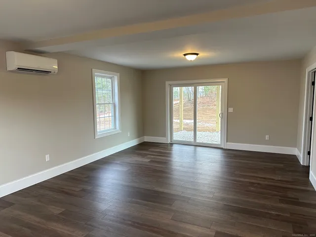 $499,900 | 71 Donovan Drive, Quinebaug, CT 06262