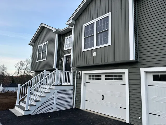 $499,900 | 71 Donovan Drive, Quinebaug, CT 06262