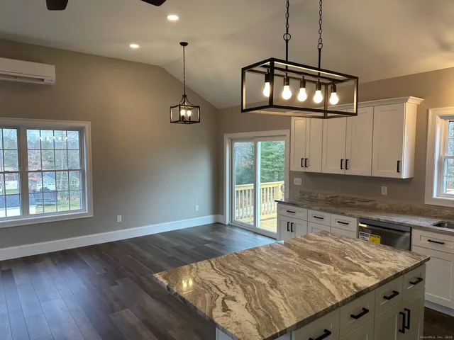 $499,900 | 71 Donovan Drive, Quinebaug, CT 06262