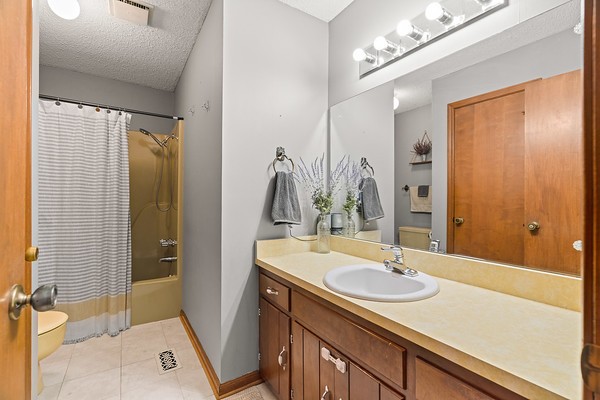 2300 Raspberry Lane Lebanon, TN 37087 - Photo 30 of 48 a bathroom with a sink and a mirror