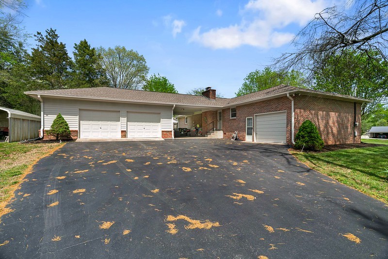 2300 Raspberry Lane Lebanon, TN 37087 - Photo 37 of 48 a house view with a outdoor space
